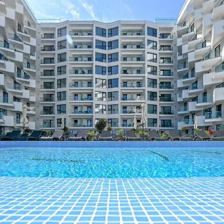 Black Sea Infinity Pool & Apartment *